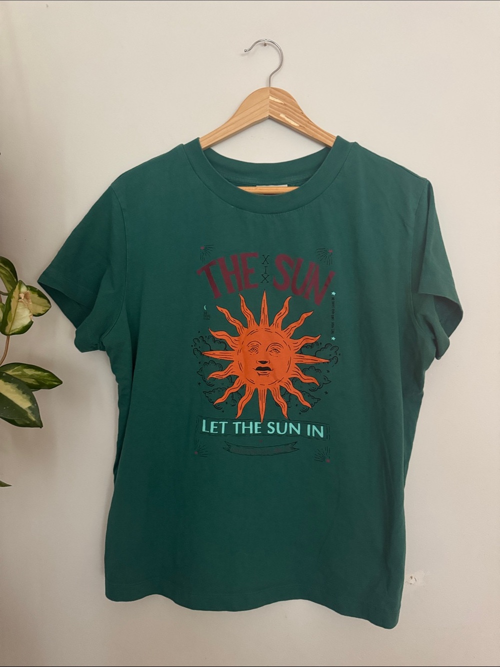 FARM Rio Green Tee with Orange Sun Graphic